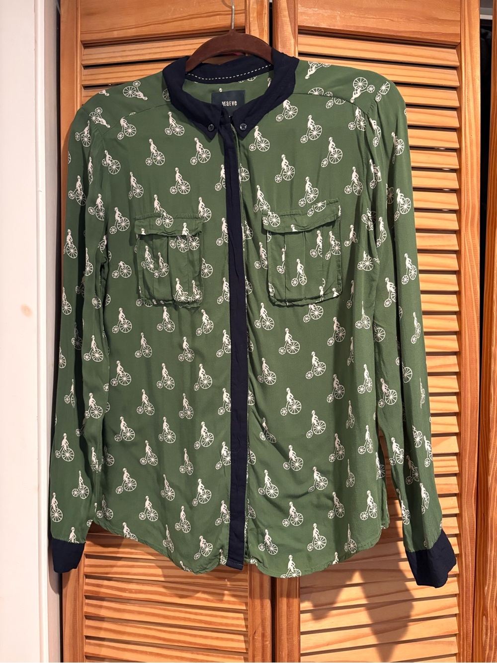 Anthropologie Maeve Bagatelle Bicycle Button Down Blouse Whimsical Shirt Rayon